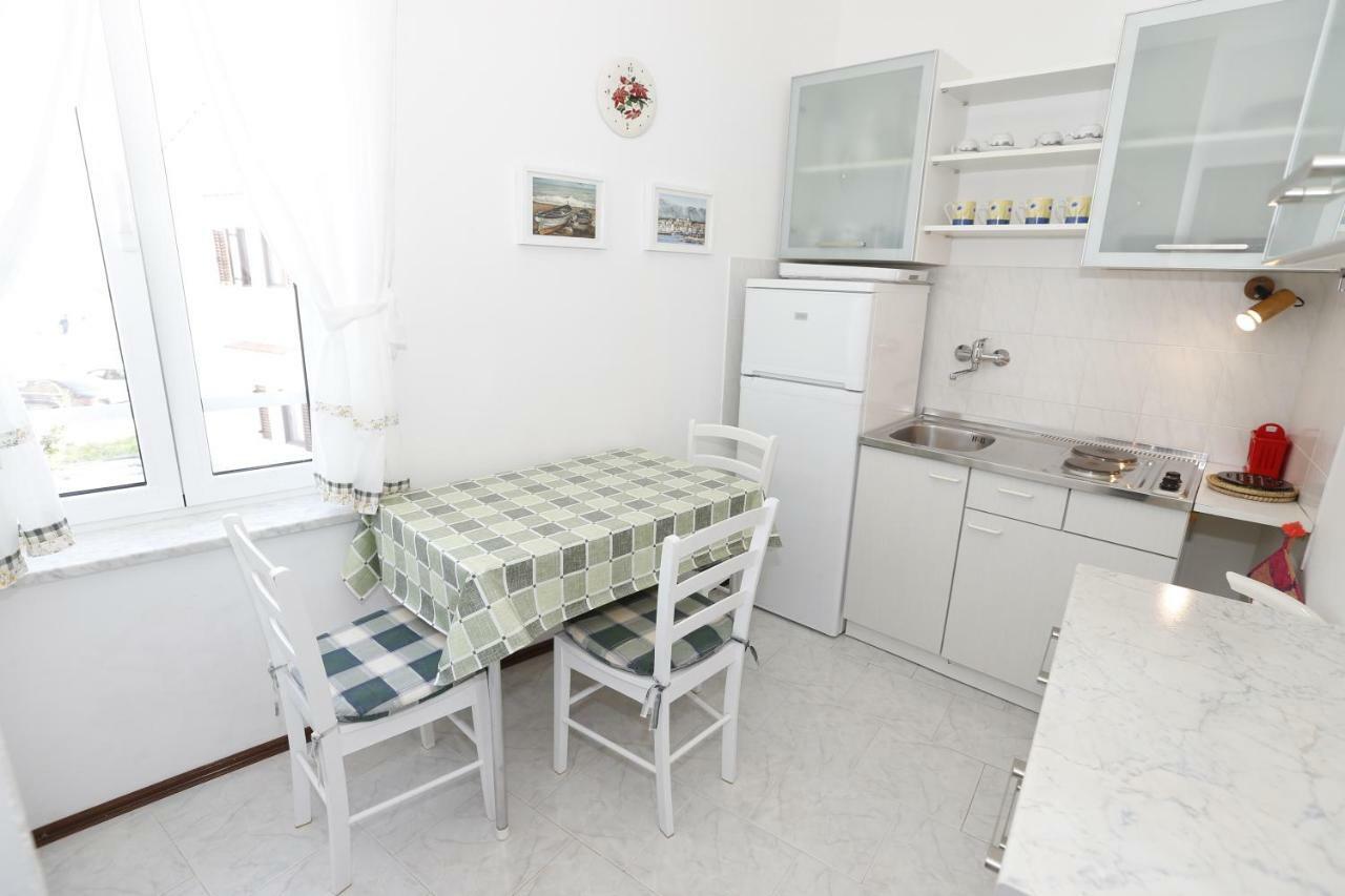Apartment Luiza With Terrace Baška Eksteriør bilde