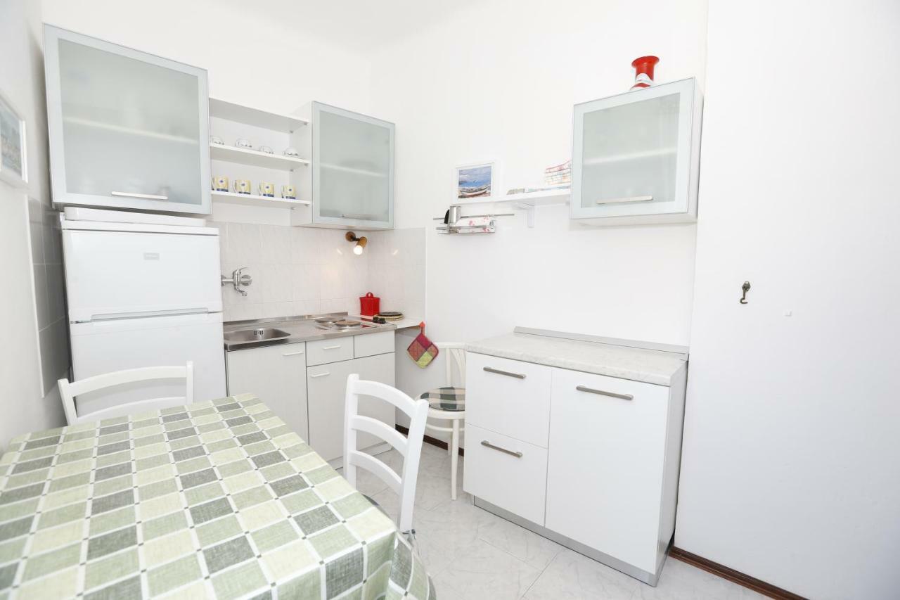 Apartment Luiza With Terrace Baška Eksteriør bilde